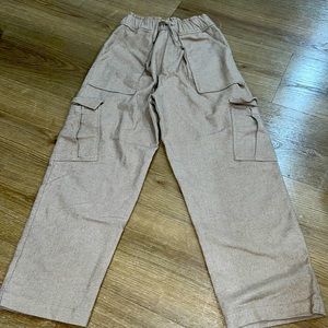 Zara girls cargo pants size 11-12! In great condition used 1 or twice!